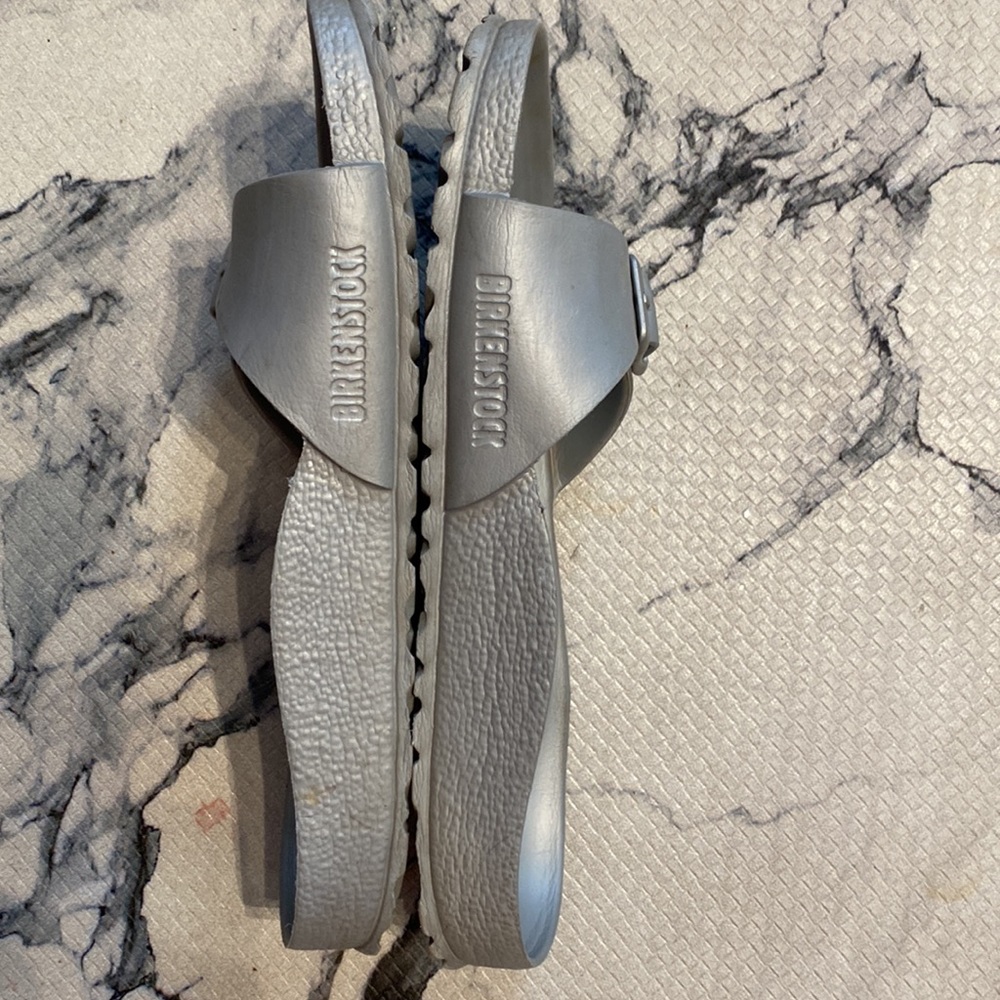 Womens Silver Birkenstock Slides! Great Condition! Size 8! (38) - Picture 5 of 10